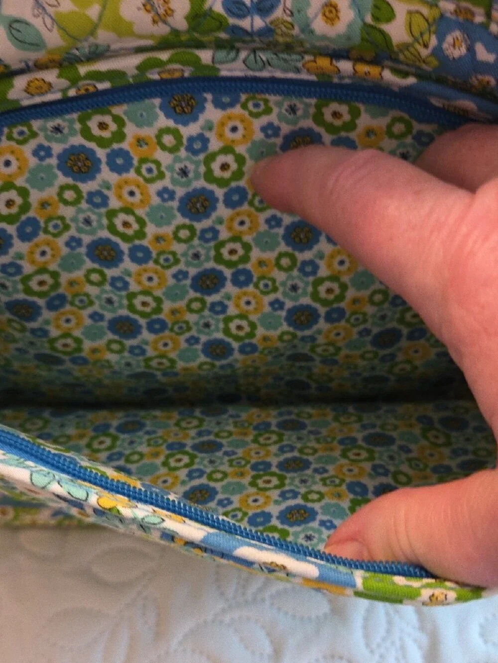 Vera Bradley Blue Green Yellow Quilted Floral Laptop Bag